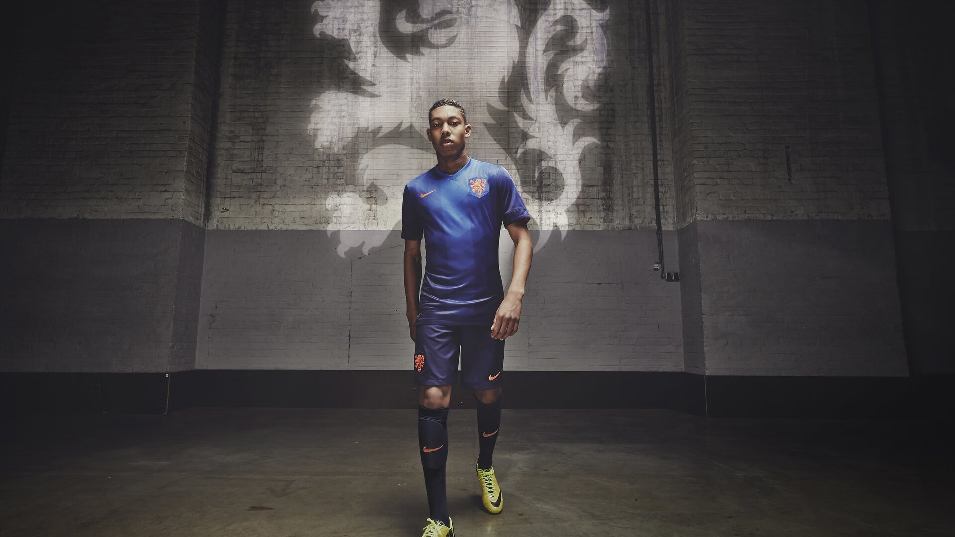 舞台越大越强,奥纳纳的崛起与罗马碾压哥伦比亚的启示